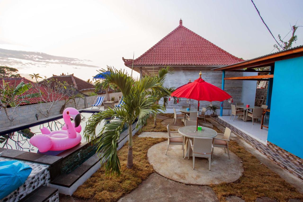 Candiva Family House Hostel Nusa Lembongan  Exterior photo