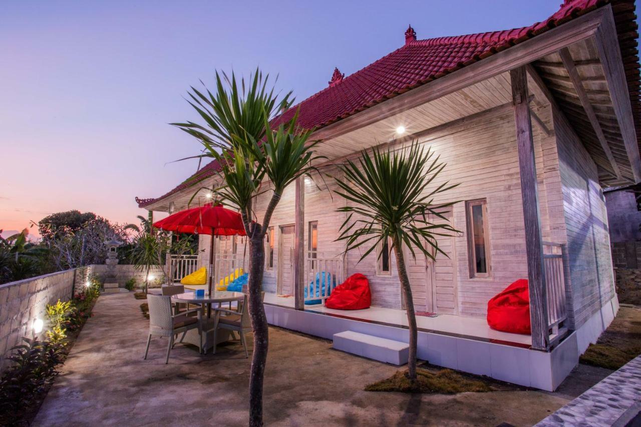 Candiva Family House Hostel Nusa Lembongan  Exterior photo